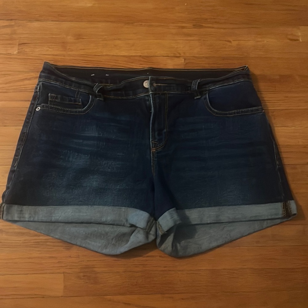Old Navy Denim Shorts - Size 10